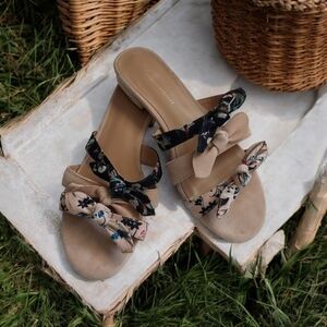 ANTHROPOLOGIE BOW TIE SLIP ON SANDALS